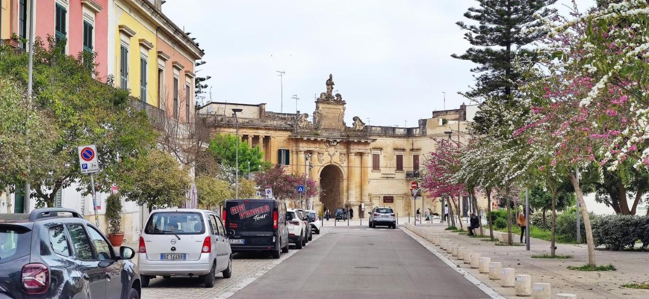 Ferienwohnung Family And Friends House Lecce Exterior foto